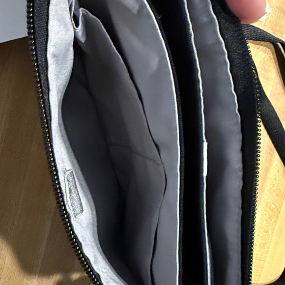 Baggallini Black Belt Bag - Picture 2 of 5